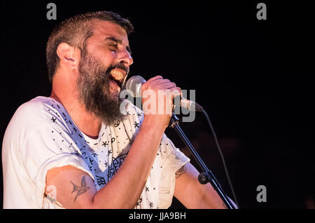 Cartagena, Spanien. 18. Juli 2017. Australische Sängerin, Scott Matthew, während seines Auftritts beim La Mar de Músicas Festival. © ABEL F. ROS/Alamy Live-Nachrichten Stockfoto