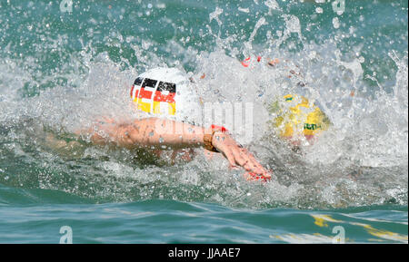 Balatonfüred, Ungarn. 19. Juli 2017. Leonie Beck Deutschlands im Wettbewerb der Frauen 5 km Freiwasser Wettbewerb bei den FINA-Weltmeisterschaften in Balatonfüred, Ungarn, 19. Juli 2017. Foto: Axel Heimken/Dpa/Alamy Live News Stockfoto