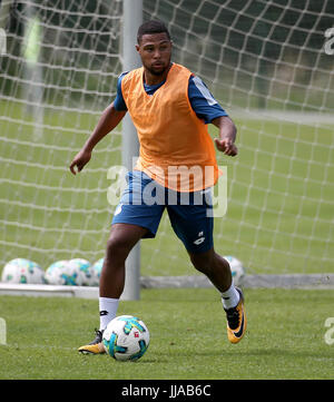 Windischgarsten, Österreich. 19. Juli 2017. Hoffenheim Serge Gnabry bei der TSG 1899 Hoffenheim-Trainingslager in Windischgarsten, Österreich, 19. Juli 2017. Foto: Hasan Bratic/Dpa/Alamy Live News Stockfoto