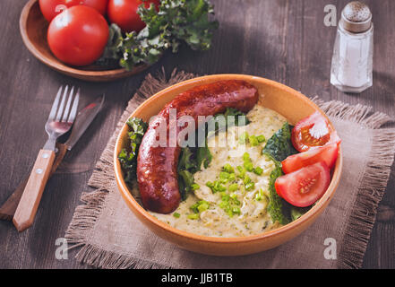 Kartoffelpüree und Grünkohl Stockfoto