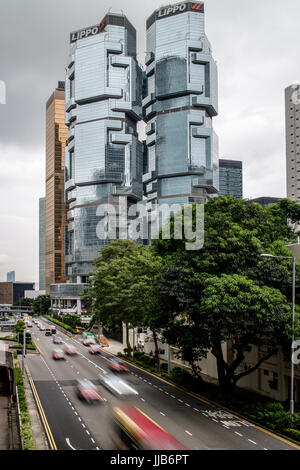 Twin lippo Gebäude mit Fernost Finanzen Gebäude hinter, und busy Cotton Tree Drive, Hong Kong Stockfoto