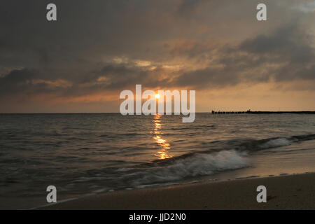 Kühlungsborn, Deutschland, Sonnenaufgang über der Ostsee Stockfoto