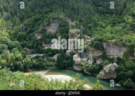 Frankreich, Lozere 48, Castelbouc, historische Dorf am Fluss in den Gorges du Tarn. Stockfoto