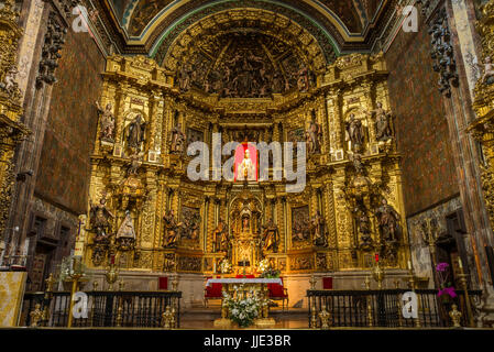 Innenraum der Kirche der Santa María bei Los Arcos, Navarra, Spanien. Camino de Santiago Pilgerweg. Stockfoto