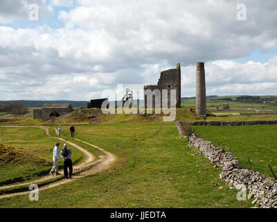 Alten führen meine Gebäude im Peak District Derbyshire England Stockfoto