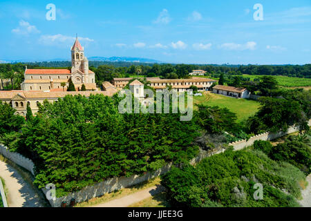 Luftaufnahme von Lerins Abbey auf der Insel Saint-Honorat, Frankreich Stockfoto