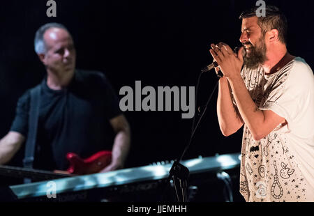 Cartagina, Spanien. 18. Juli 2017. Australische Sängerin, Scott Matthew während seines Auftritts beim La Mar de Músicas Festival. Bildnachweis: Abel F. Ros/Pacific Press/Alamy Live-Nachrichten Stockfoto