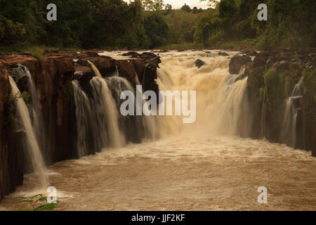 Tad Pha Suam Wasserfall, champasak Stockfoto