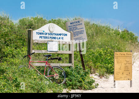 Schild an der Stadt Southampton peters Teich Lane Strand in Sagaponack ny Stockfoto