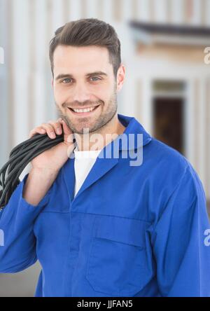 Digitalen Verbund der Elektriker mit Kabel Kabel auf der Baustelle Stockfoto