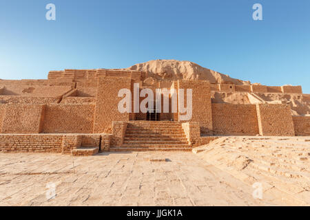 Chogha Zanbil, alten Elamite (Elamite: Dur Untash) Komplex in Khuzestan Provinz vom Iran, einer von nur wenigen existierenden Zikkurats außerhalb Mesopotamiens. Stockfoto