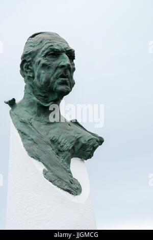 PUERTO BANUS, Andalusien/Spanien - Juli 6: Denkmal gewidmet Don Juan de Borbon in Puerto Banus Spanien am 6. Juli 2017 Stockfoto