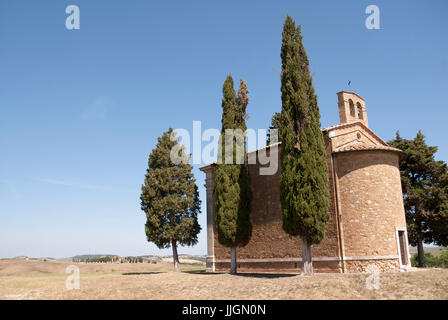 ORCIA-Tals-Mai 31: die Vitaleta Kapelle, in der schönen Orcia Tal, Toskana, Italien, am Mai 31,2017. Stockfoto