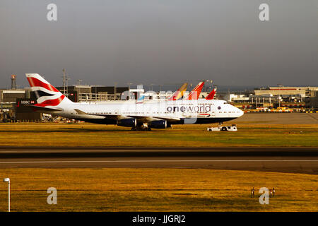 G-CIVP - Boeing 747-436 - British Airways die Boeing 747-400 ist eine Verbesserung der 747-300, und ist das meistverkaufte Modell der Boeing 747-Familie Stockfoto