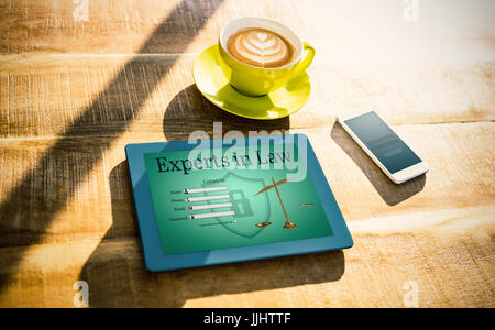 Grafische Oberfläche des Rechtsanwalts Kontaktformular gegen Tasse Kaffee und tablet-pc Stockfoto