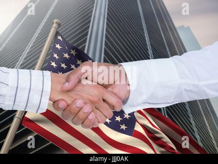 Geschäftsmann, schütteln ihre Hände gegen 3D amerikanische Flagge und Wolkenkratzer Stockfoto