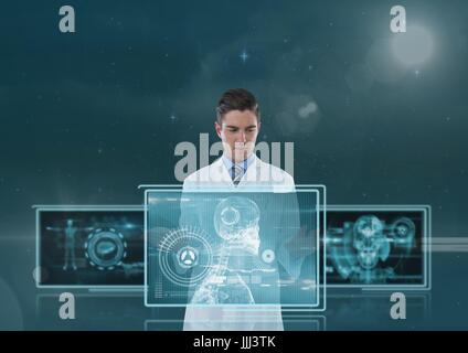 Mann Arzt Interaktion mit medizinischen 3D-Schnittstellen vor blauem Hintergrund mit Fackeln Stockfoto