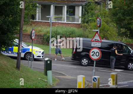 Stowmarket, Suffolk, UK. 20. Juli 2017. Stop der Polizei und Suche ein van und seine Insassen in Stowmarket heute. Bildnachweis: Craig Goldie/Alamy Live-Nachrichten Stockfoto