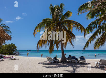 Die tropische Insel CAYO IGUANA erreicht mit dem Boot von PLAYA ANCON ist ein Touristenziel - TRINIDAD, Kuba Stockfoto