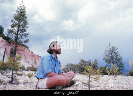 Gary Snyder, in der Sierra Nevada, 1969 Stockfoto