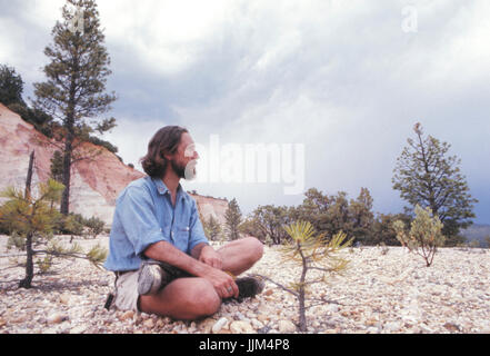 Gary Snyder, in der Sierra Nevada, 1969 Stockfoto