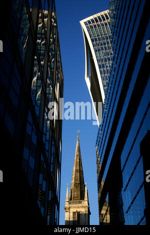 20 Fenchurch Street (Walkie Talkie) und St Margaret Pattens Kirche, City of London, UK Stockfoto