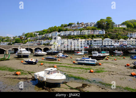 Fischerhafen bei Ebbe, East Looe, Looe, Cornwall, England, Vereinigtes Königreich Stockfoto