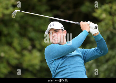 USAS Gary Woodland abschlägt 5. während eines der The Open Championship 2017 im Royal Birkdale Golf Club, Southport. PRESSEVERBAND Foto. Bild Datum: Donnerstag, 20. Juli 2017. Vgl. PA Geschichte GOLF Open. Bildnachweis sollte lauten: Richard Verkäufer/PA Wire. Einschränkungen: Nur zur redaktionellen Verwendung. Keine kommerzielle Nutzung. Standbild-Gebrauch bestimmt. Die Open Championship Logo und klare Verbindung zu The Open Website (TheOpen.com) auf Website-Veröffentlichung enthalten sein. Rufen Sie + 44 (0) 1158 447447 für weitere Informationen. Stockfoto