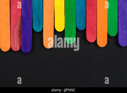 Buntes Eis klebt. Textfreiraum Stockfoto