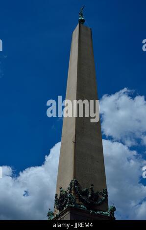 Vatikanische Obelisk auf dem Petersplatz Stockfoto