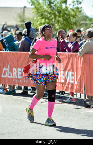 Marathonläufer am Mount Charleston Revel Rennen in Las Vegas, Nevada. Stockfoto