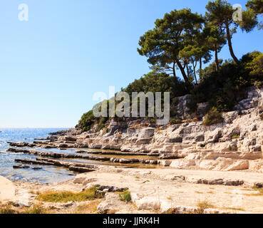 Das Meer in der St. Nikolaus-Insel, Porec. Die Halbinsel Istrien in Kroatien Stockfoto