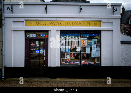 LEWIS und HARRIS, Schottland - ca. APRIL 2016: Typische Schaufenster in Stornoway, eines der großen Städte von äußeren Inseln Lewis und Harris in Schottland Stockfoto