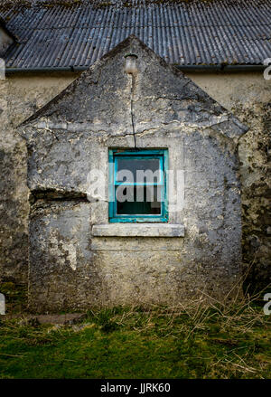 LEWIS und HARRIS, Schottland - ca. APRIL 2016: Verlassenen Haus in den äußeren Inseln Lewis und Harris in Schottland... Stockfoto