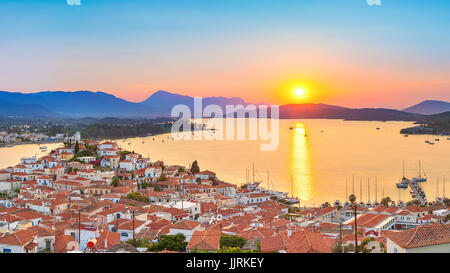 Sonnenuntergang in Griechenland, Poros Stockfoto