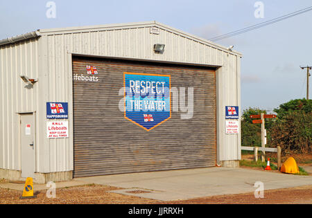 Ein Blick auf Happisburgh Lifeboat Station im Warenkorb Gap Road, Happisburgh, Norfolk, England, Vereinigtes Königreich. Stockfoto