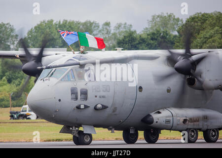 Die italienische Alenia C-27J Spartan demonstriert seine Agilität bei RIAT 2017 Stockfoto