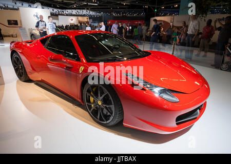 AMSTERDAM - 22. April 2011: Ferrari 458 Italia Sportwagen auf der Motorshow AutoRAI. Stockfoto