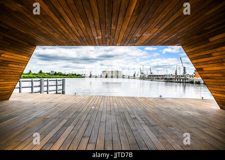 Blick auf den Hafen von Marina-Brücke bis Szczecin-Einzugsgebiet Stockfoto