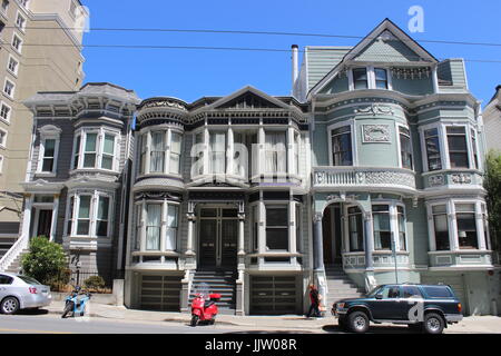 Queen Anne und italienische Häuser, Lower Pacific Heights, obere Fillmore, San Francisco, Kalifornien Stockfoto