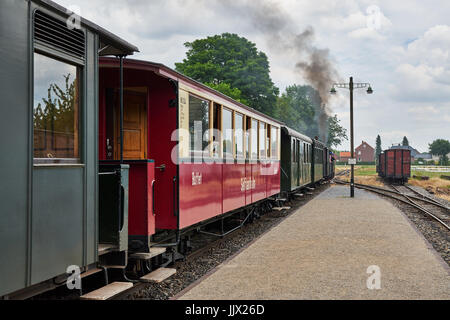 Selfkantbahn, historische Schmalspur-Dampfeisenbahn, Schierwaldenrath, Heinsberg, Nordrhein-Westfalen, Deutschland Stockfoto