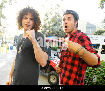 Andrew Stockdale Wolfmother After Midnight Project Backstage Portrait 2009 KROQ Epizentrum Pomona Fairplex Pomona. Stockfoto