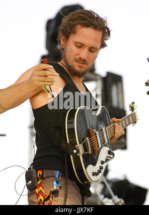 John Butler John Butler Trio 2008 Coachella Festival Indio. Stockfoto