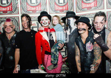 John Sawicki, Byron McMackin, Adrian Junge kein Zweifel, Gast, Bobby Alt, Frank Zummo gast Guitar Center Drum-Off Henry Fonda Theatre Los Angeles, Ca. Stockfoto