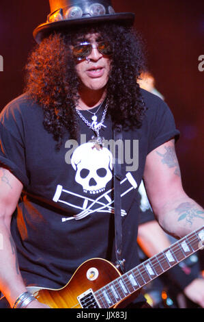 Gitarrist Slash Velvet Revolver durchführen 2007 KROQ LA Invasion Home Depot Center Carson, Kalifornien. Stockfoto