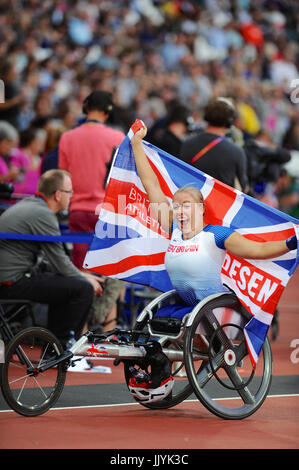 London, UK. 20. Juli 2017. Hannah Cockroft (GBR) schauen sehr glücklich nach dem Gewinn der Frauen 400-Meter-Finale T34 bei Para der Leichtathletik-Weltmeisterschaft in London Stadium, Queen Elizabeth Olympic Park. Der Sieg markiert ihr 10. WM-Titel und sie hat noch nie ein Rennen auf einer großen Meisterschaften verloren. Bildnachweis: Michael Preston/Alamy Live-Nachrichten Stockfoto