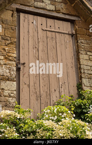 Rustikale Gartentür Stockfoto