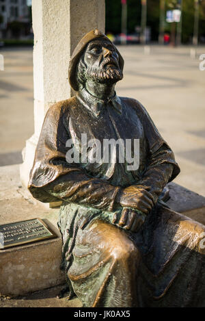 Statue der Pilger vor dem Kloster Krankenhaus von San Marcos, heute National Hotel Parador. Leon, Spanien, Europa. Camino de Santiao. Stockfoto