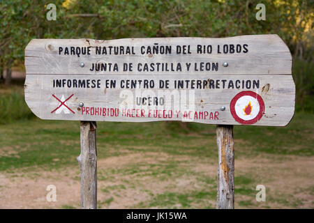 Zeichen. Parque Natural del Cañon Del Rio Lobos (Soria, Kastilien-León) Stockfoto