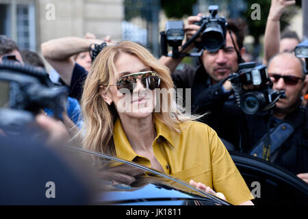 Celine Dion bei Dior Paris Fashion Week, Mode, Les Invalides, Paris Frankreich Stockfoto